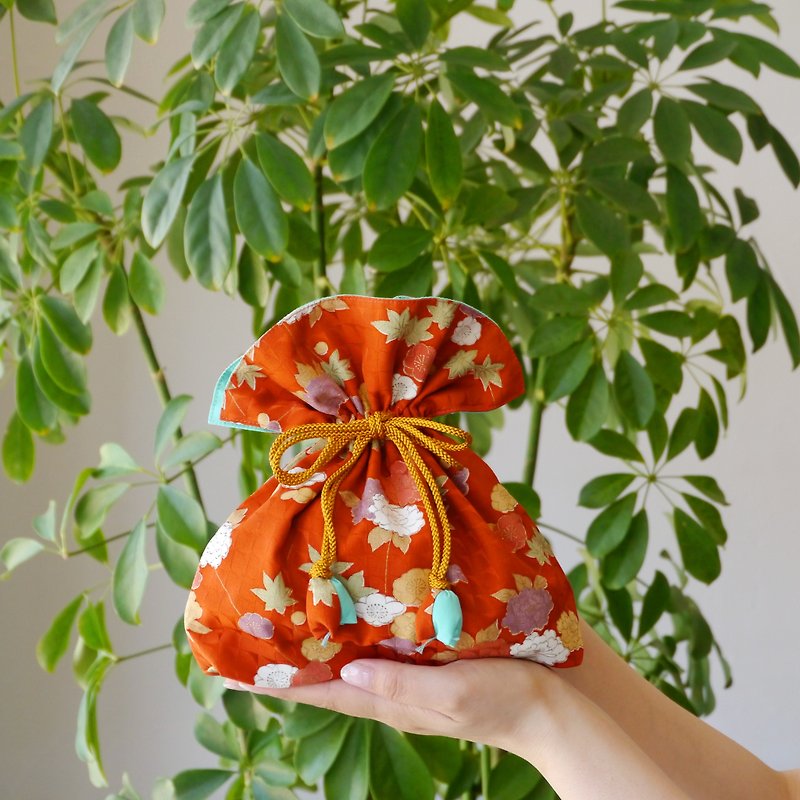 Happy Purse FUGURO Premium Meteotai silk Medium size - กระเป๋าเครื่องสำอาง - ผ้าไหม สีส้ม