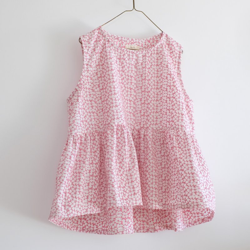 日常のハンドメイド服 桜ピンク ギャザーゆったりベスト 刺繍コットン - ベスト - コットン・麻 ピンク