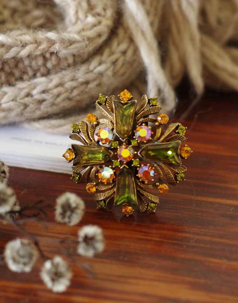 アンティーク ヴィンテージ ヴィンテージ ブロンズ ラインフラワー レース 放射ブローチ ブローチ フロレンツァ B1101 ショップ