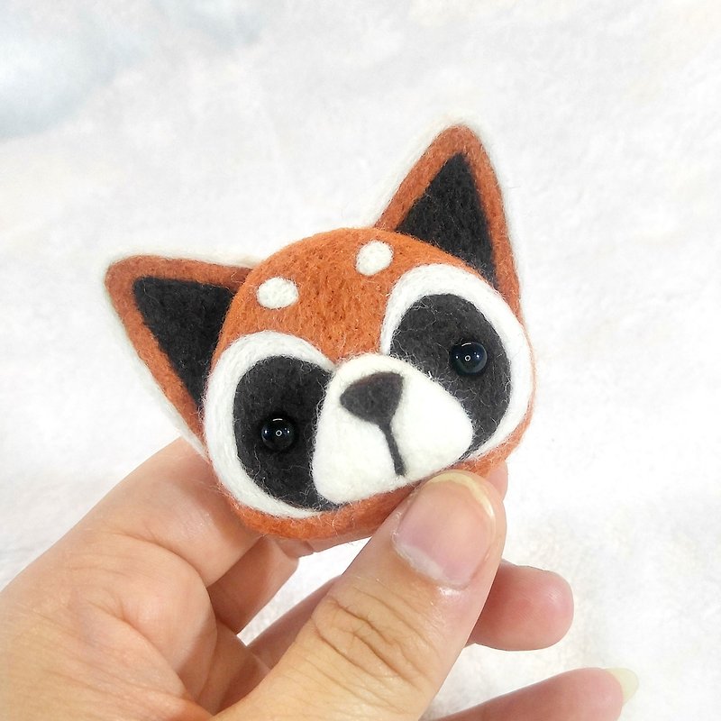 Red Panda   Wool felt, Handmade, Accessories, Wildlife Series - เข็มกลัด - ขนแกะ 