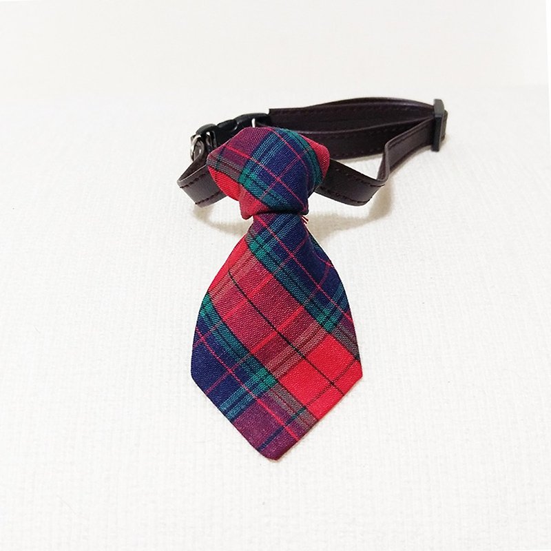 Ella Wang Design Tie pet bow tie cat dog red plaid gentleman - ปลอกคอ - ผ้าฝ้าย/ผ้าลินิน สีแดง