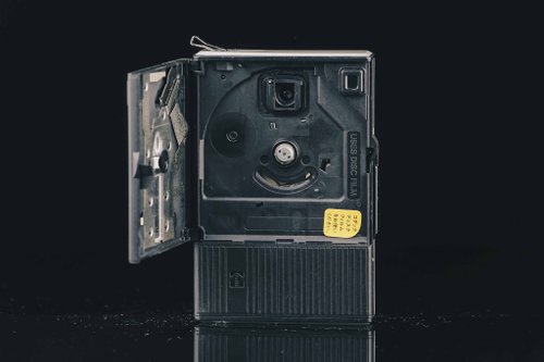 KODAK コダック DISC 4000 ディスクカメラ ディスクフィルム付属 コダック・ディスク4000［Gallery on the WEB vol.57］ – 横浜