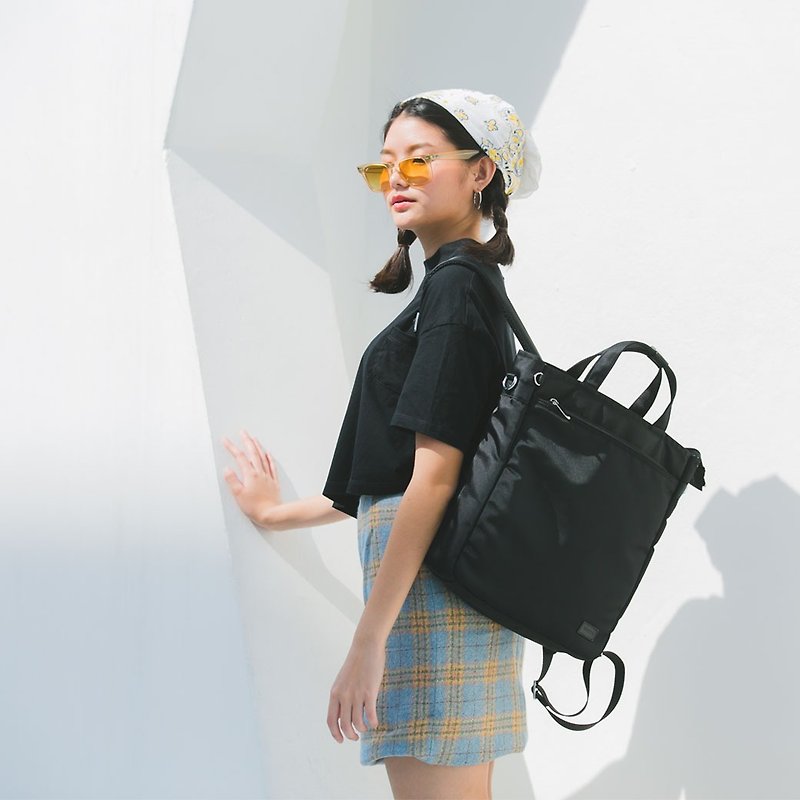 BLACK | Journey Tote Backpack 3 ways 背包 | ผ้า 100% thick twilled nylon | Unisex - กระเป๋าเป้สะพายหลัง - ไนลอน สีดำ
