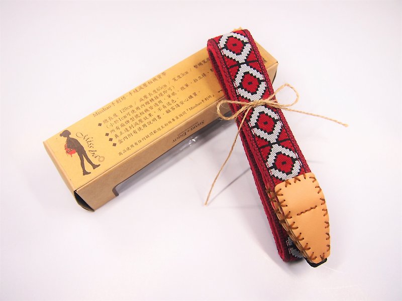 Missbao Hand Chong Fang - Taiwan's original people hand-seated decompression camera strap - Cameras - Cotton & Hemp Red