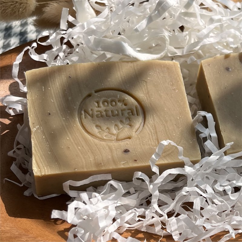 苦楝橄欖皂/蘆薈泥添加 - 肥皂/手工皂 - 其他材質 綠色