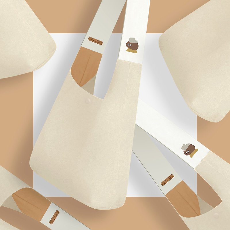 [Graduation season gift x Reversible] Mensao x Sandwich canvas bag - oat milk cover - กระเป๋าแมสเซนเจอร์ - วัสดุอื่นๆ สีกากี