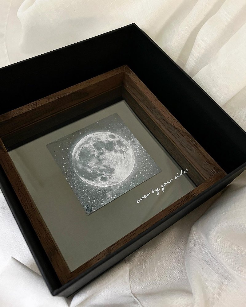 Customized moon photo frame - ของวางตกแต่ง - ไม้ สีใส