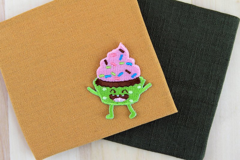 Rainbow Cup Cake Self-adhesive Embroidered Cloth Sticker-Happy Fast Food Series - Cuisine - Thread Multicolor
