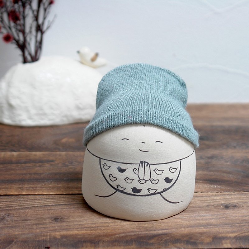 Jizo of handmade ceramic doll knit hat - ของวางตกแต่ง - ดินเผา สีกากี