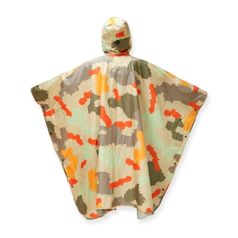 日韓限定 POLER RAIN COAT 可收納式防水斗篷 芥末迷彩 - 雨傘/雨衣 - 聚酯纖維 多色