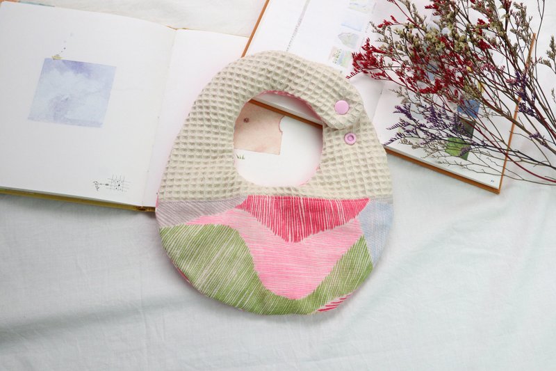 Hello baby series. Double yarn saliva towel│Bib:::Hand-painted lines - Bibs - Other Materials Pink