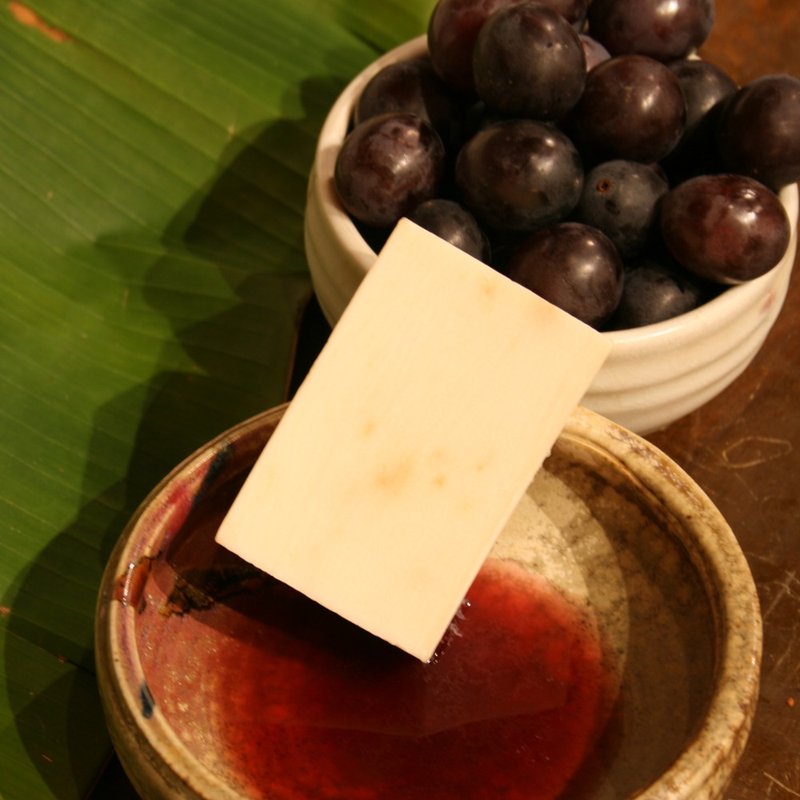 Wine Polyphenolic Soap - สบู่ - วัสดุอื่นๆ สีม่วง