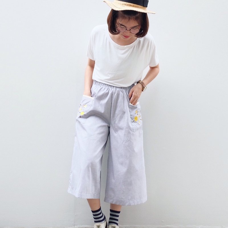 Elastic-waist Pants: lemon cake theme (light grey color) - 女長褲 - 其他材質 灰色