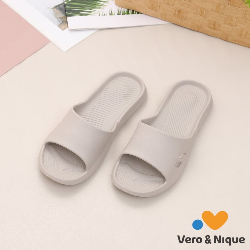 [Veronica] New color super lightweight pressure-free life slippers - Earth Gray - รองเท้าแตะในบ้าน - พลาสติก สีเทา