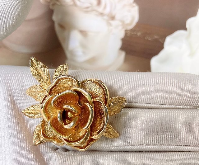 Western antique jewelry] Sarah layered rose blossom leaf