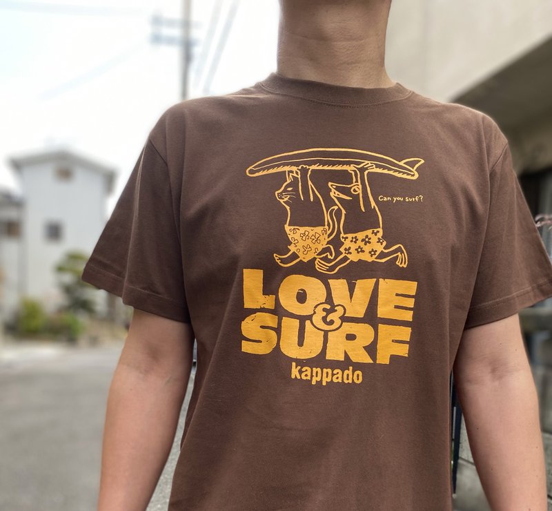 猫と青蛙のTシャツ　チョコレートブラウン　男女兼用 - 女 T 恤 - 棉．麻 咖啡色