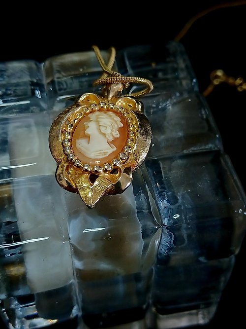 老時光製造所 vintage jewelry HYDE PARK 浮雕女神機械懷錶 項鍊 1600元