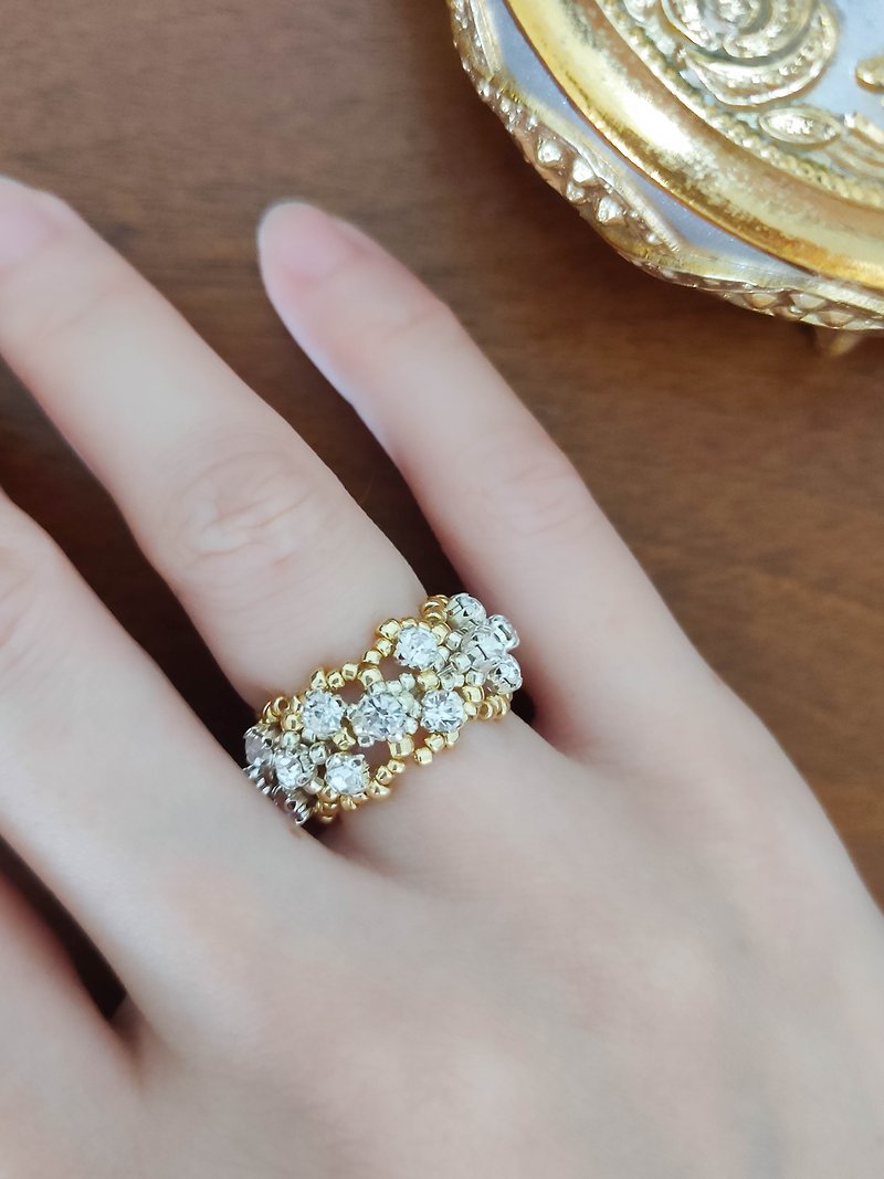 【Versailles】Ring - Handmade Beaded Jewelry - แหวนทั่วไป - โลหะ สีทอง