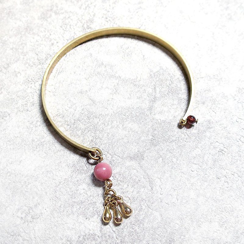 VIIART. Yingluo-rose. Rose Stone Stone bracelet Bronze tassel
