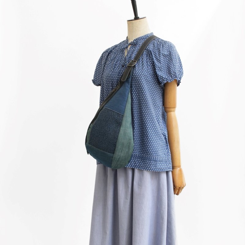 Made to order/Denim patchwork/Body bag - Backpacks - Genuine Leather Blue