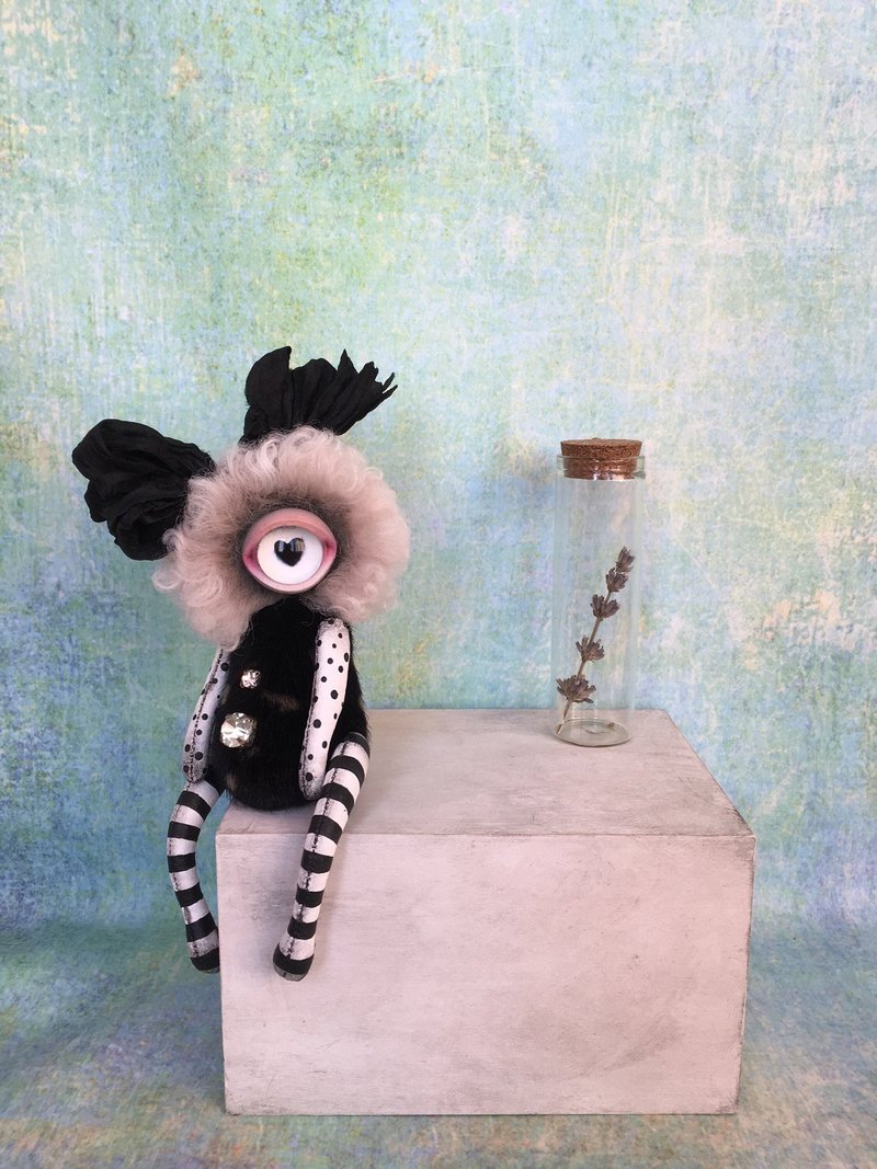 Cute curly cyclops CoCo _ MADE-TO-ORDER! - 玩偶/公仔 - 其他材質 黑色