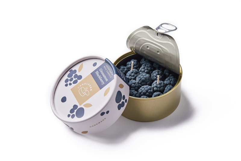 CANDLE CAN/肉桂黑莓薰香罐頭蠟燭 - 香氛/精油/擴香 - 其他材質 
