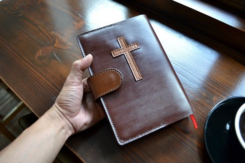 受注見本ハンドメイド本革聖書カバー／ブックカバー Amazon | 国産 かばん屋さんの 手作り レザーブックカバー 小型
