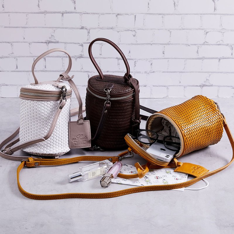 eeCute leather carry-on woven bucket bag (can be carried by hand, shoulder and shoulder) (three colors optional) - กระเป๋าหูรูด - หนังแท้ 