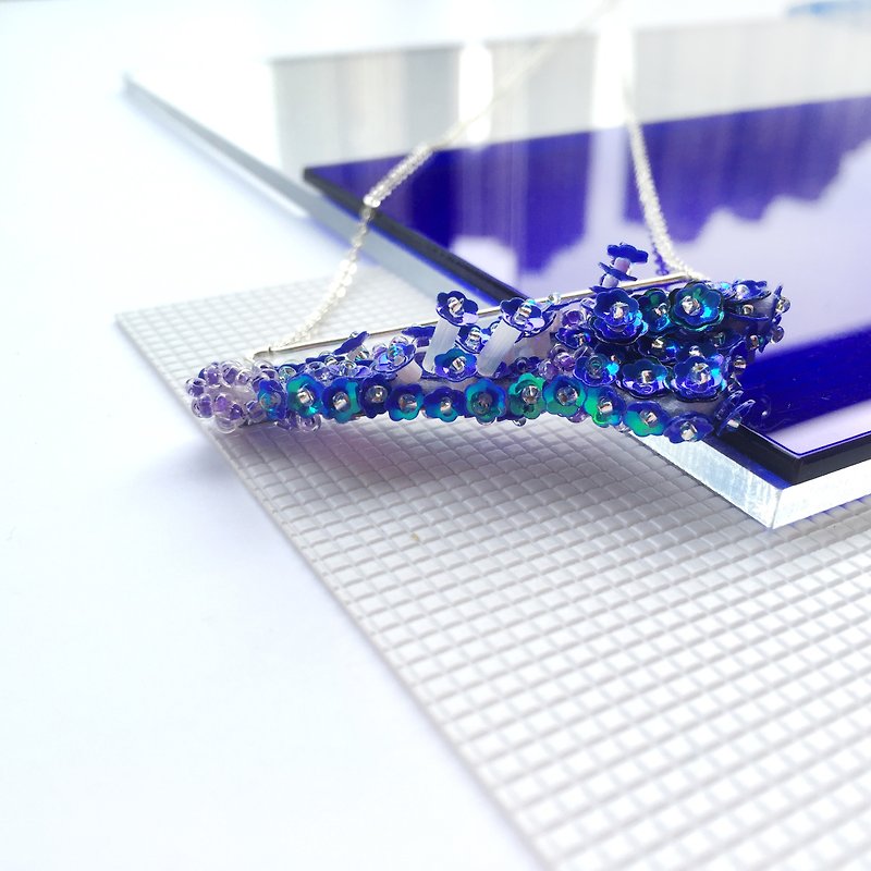 Jane wang手工制作--原创设计之重手工蓝紫色立体法式浪漫珠片绣项链毛衣链 - 項鍊 - 其他材質 多色