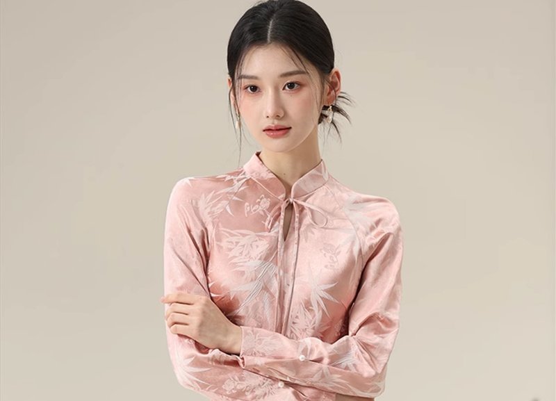 新中式復古中國風 粉紅收腰改良旗袍 - 洋裝/連身裙 - 聚酯纖維 粉紅色