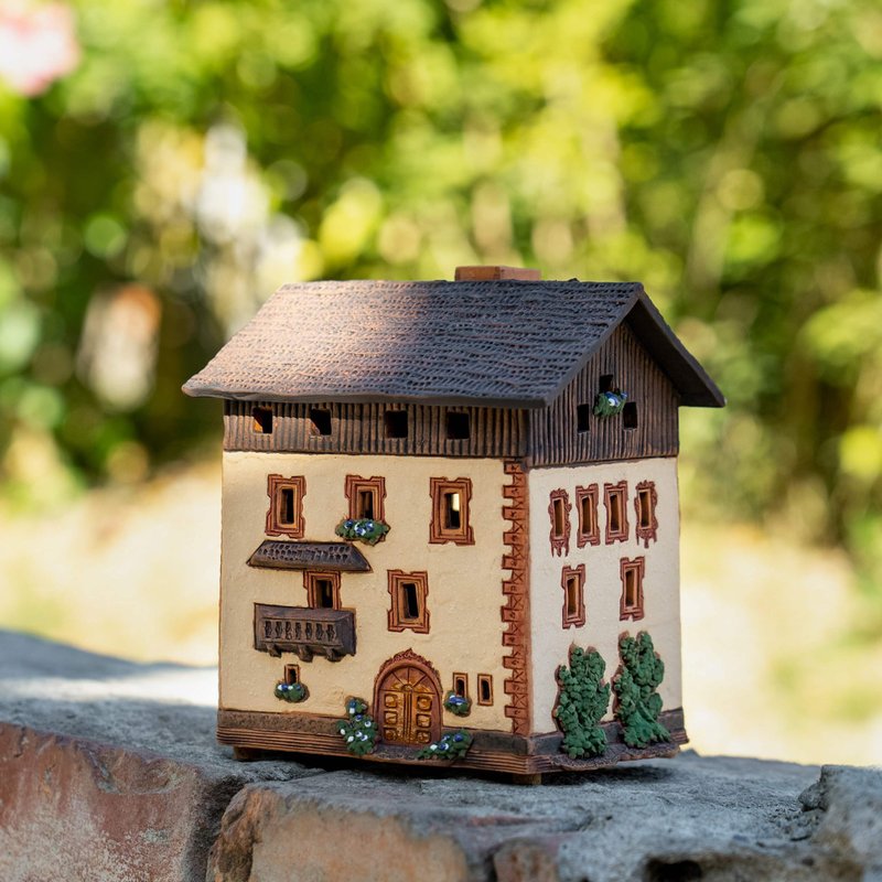 奧地利聖沃爾夫岡小屋 高14cm - 擺飾/家飾品 - 陶 
