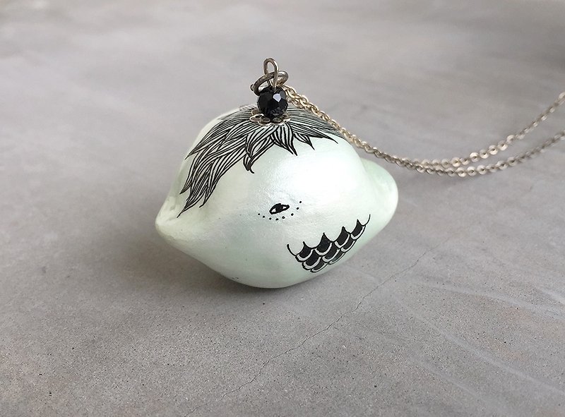 Ceramic pendant - 3D bird necklace - Pearl white with tint of green colour - สร้อยคอ - ดินเผา สีเขียว