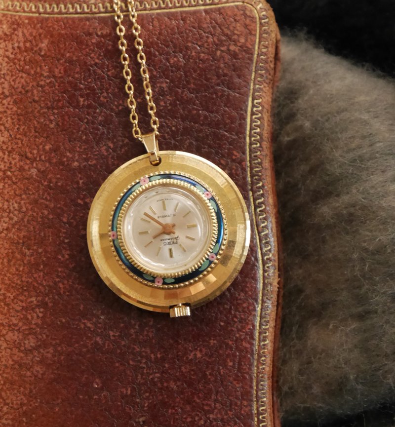 老又好 Vintage金色琺瑯花雙面懷錶發條錶項鍊 法國 N796 - 項鍊 - 其他金屬 金色