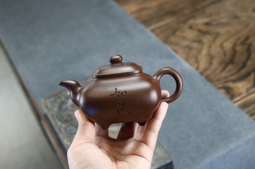 壺師傅 送禮紫砂壺茶壺傳爐 老紫泥 220ml 10孔 劉素素作品 選用極品