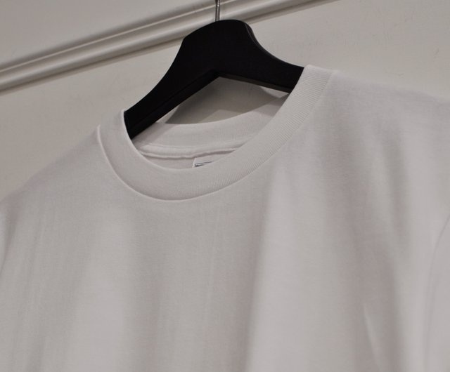 フラット135 X台湾デザイナーシリーズ綿100％弾性ラウンドネックショートバージョンTシャツMIT 5色        