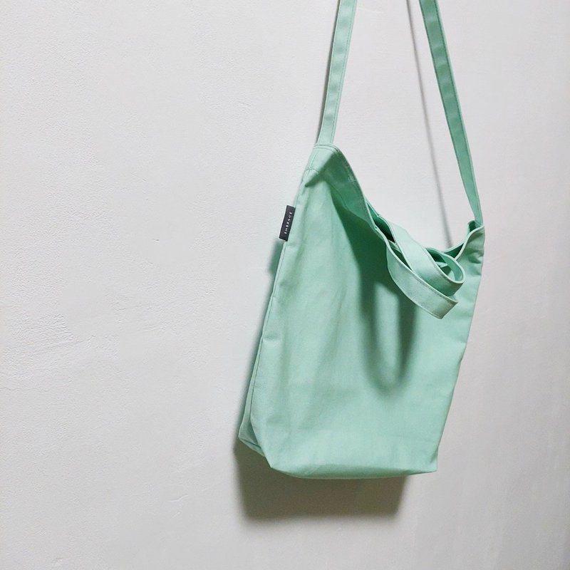 Neutral large-capacity canvas bag / Morandi color (fresh green)-six colors - กระเป๋าแมสเซนเจอร์ - ผ้าฝ้าย/ผ้าลินิน 