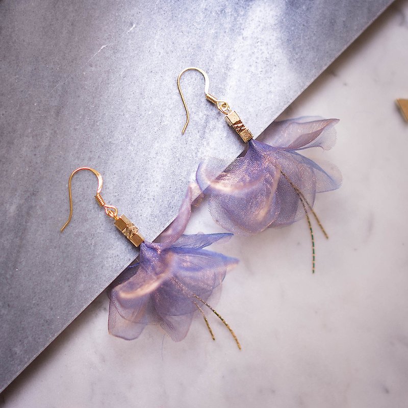 Simone | Blue and Purple Double Tone Organza Flower Drop Earrings - ต่างหู - วัสดุอื่นๆ สีม่วง