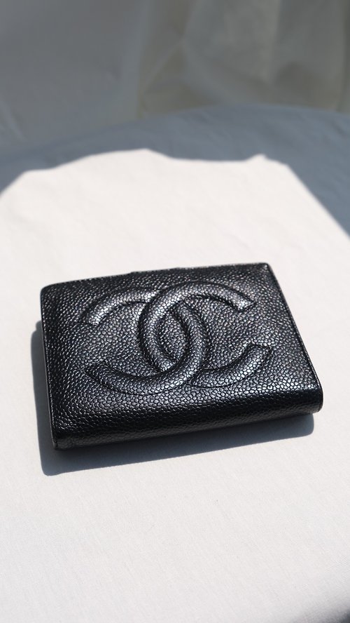 1001% Authentic Chanel Vintage Black Caviar Leather Front Envelope Pocket  Tote Chain Shoulder Bag, Luxury, Bags & Wallets on Carousell