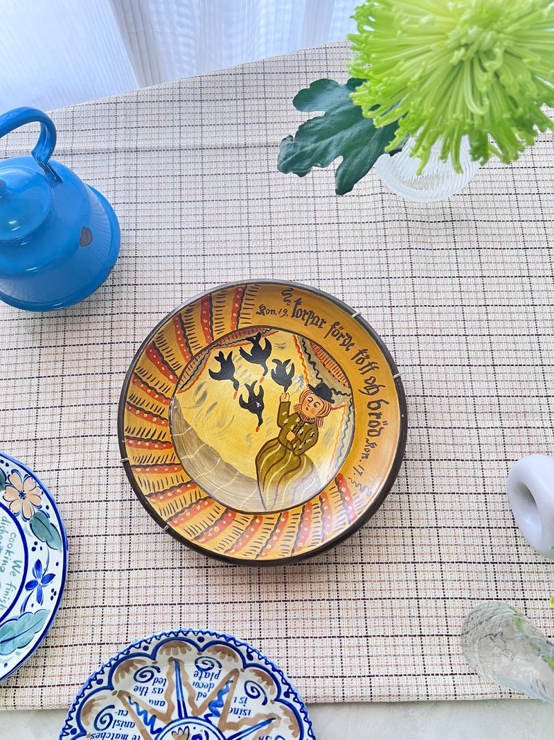 北歐雜貨古道具-聖經故事插畫陶盤壁掛裝飾 - 擺飾/家飾品 - 陶 咖啡色