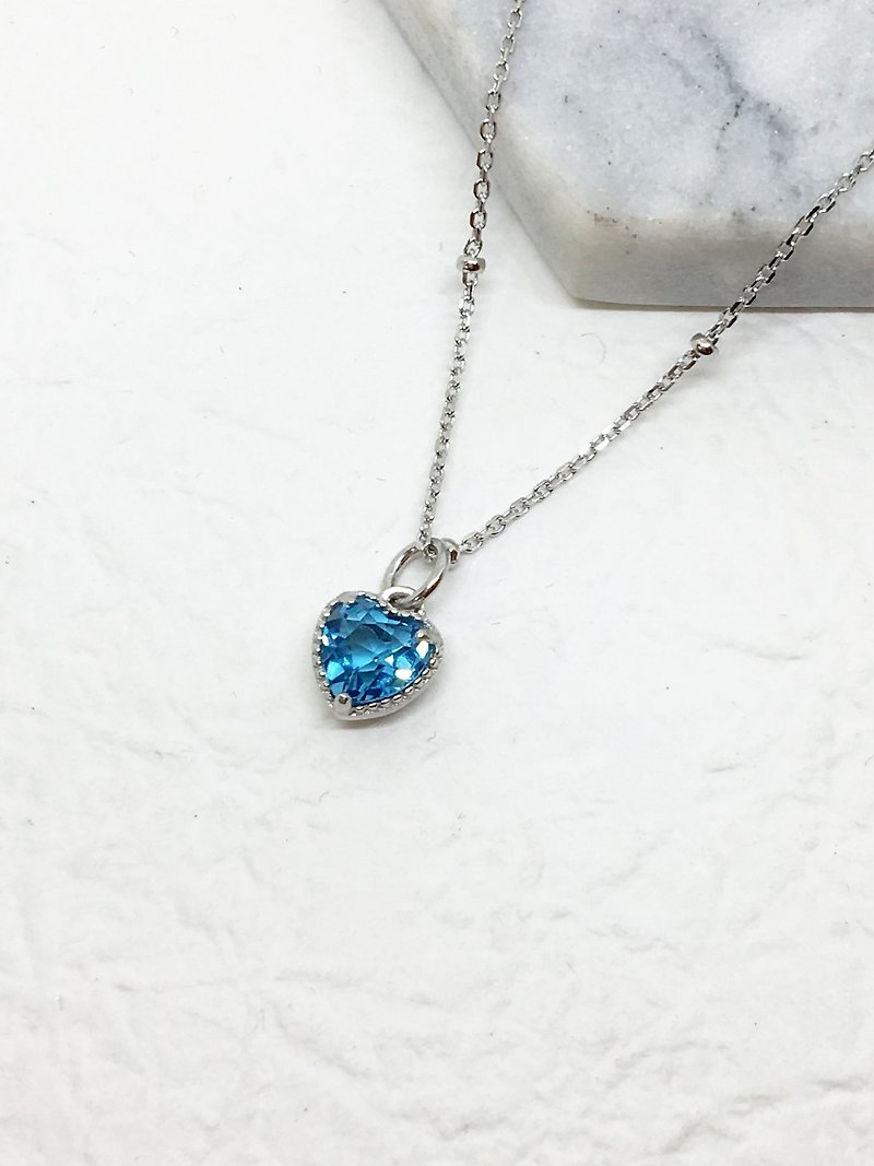 Swiss blue topaz 925 sterling silver heart-shaped cake side necklace - Necklaces - Gemstone Silver