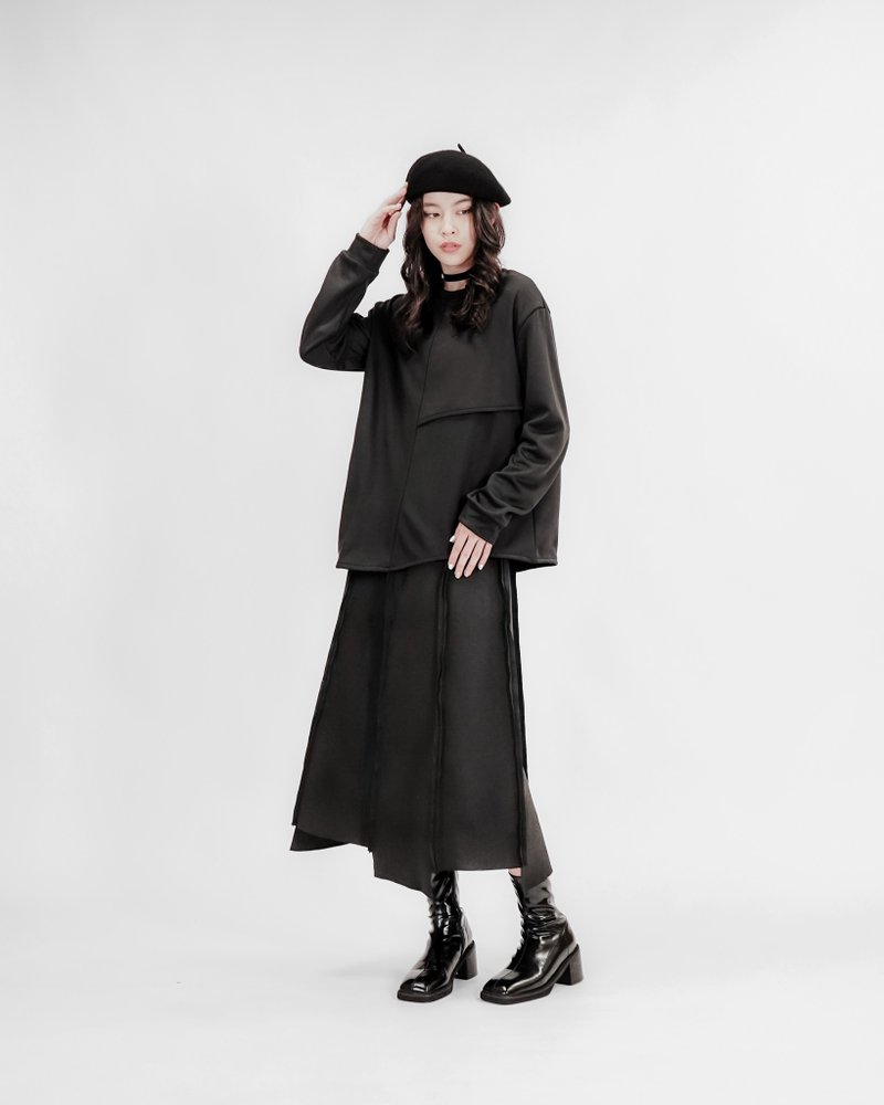 MUKK DESIGN 下襬圓弧剪接裁片大學T - 女裝上衣 - 聚酯纖維 黑色