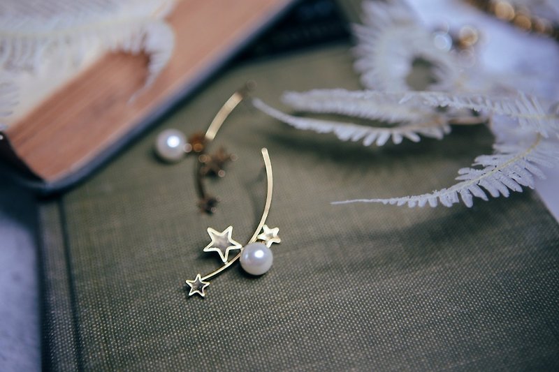 COR-DATE-Stars full of round arc pearl earrings - Earrings & Clip-ons - Other Metals Gold