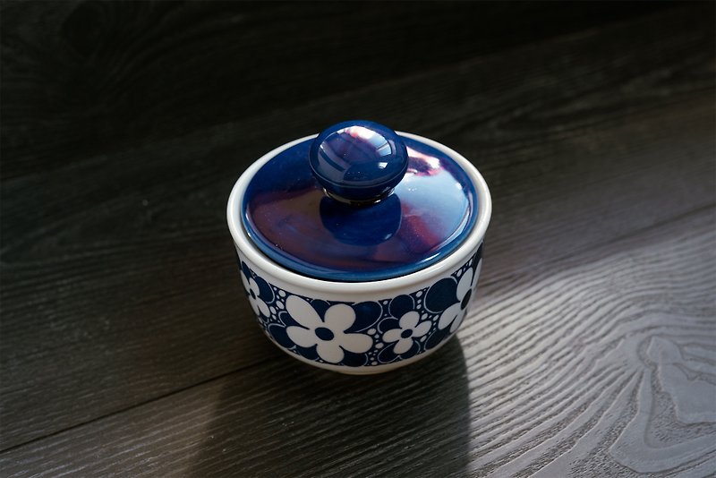 Old pieces from the East German period-antique ultramarine flower sugar bowl / storage jar - ขวดใส่เครื่องปรุง - ดินเผา สีน้ำเงิน