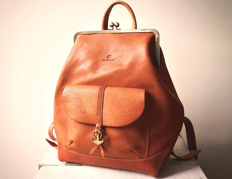 Tochigi leather Gamaguchi leather rucksack ruotare L camel - Drawstring Bags - Genuine Leather Khaki
