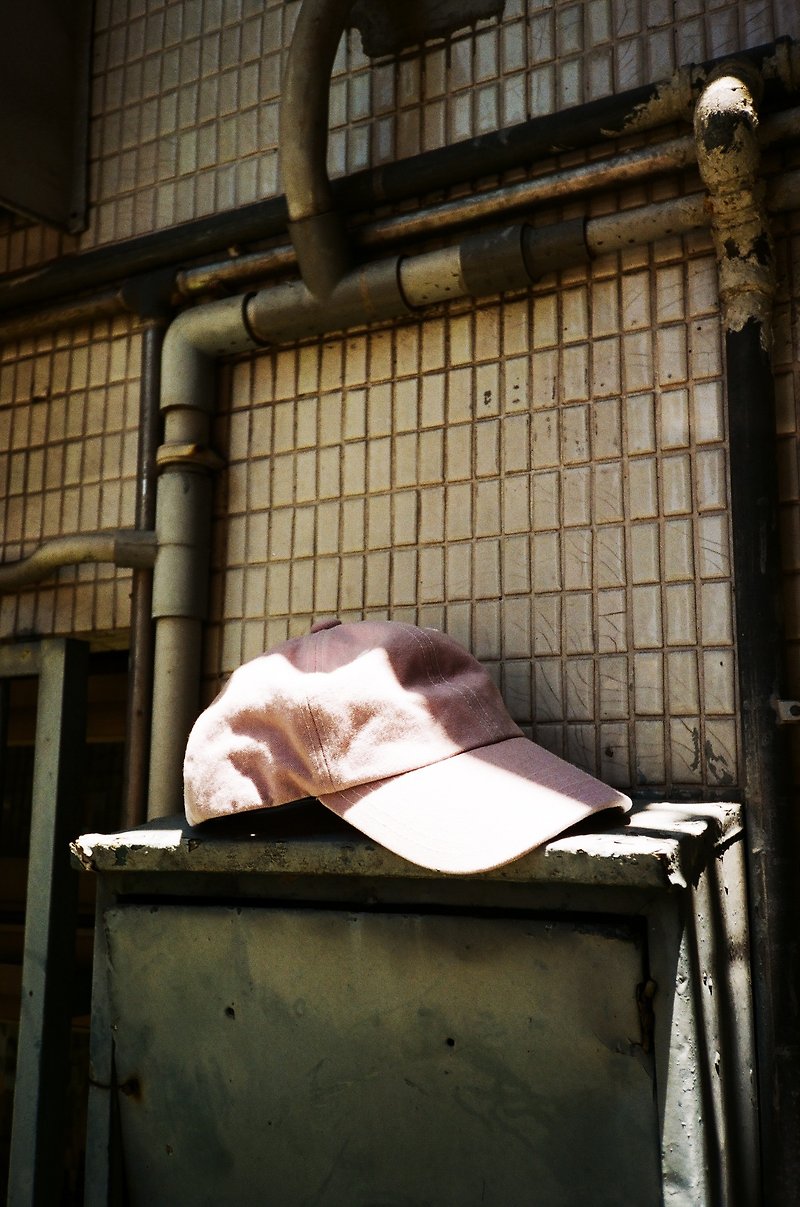 水洗質感老帽 Vintage Cap | 粉嫩紫 - 帽子 - 棉．麻 紫色