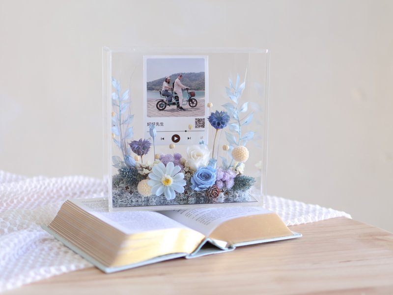 The Song of Everlasting Memories-No.Wangyou Water Blue x Everlasting Dry Flowers Transparent Flower Frame - Dried Flowers & Bouquets - Acrylic 