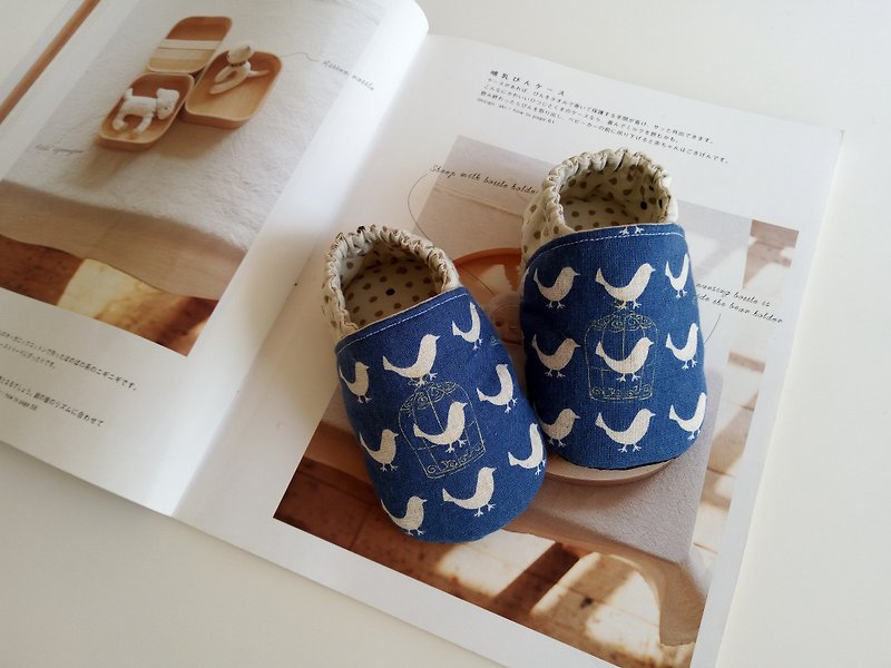 Blue sky birds Miriam gifts baby shoes baby shoes 13/14 - รองเท้าเด็ก - ผ้าฝ้าย/ผ้าลินิน สีน้ำเงิน