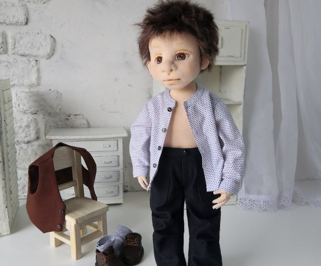 ブラウンの髪の手作り男の子人形、12.9インチ。芸術的な人形