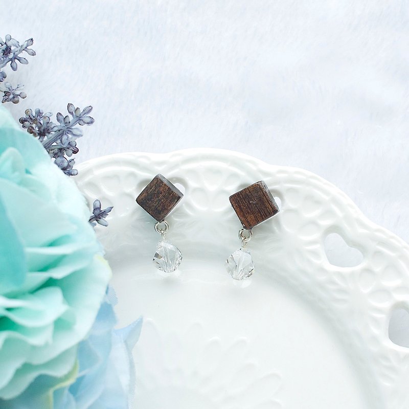 正方形原木 冰感水晶 手工耳環 純銀耳針 禮物訂製 - 耳環/耳夾 - 木頭 咖啡色
