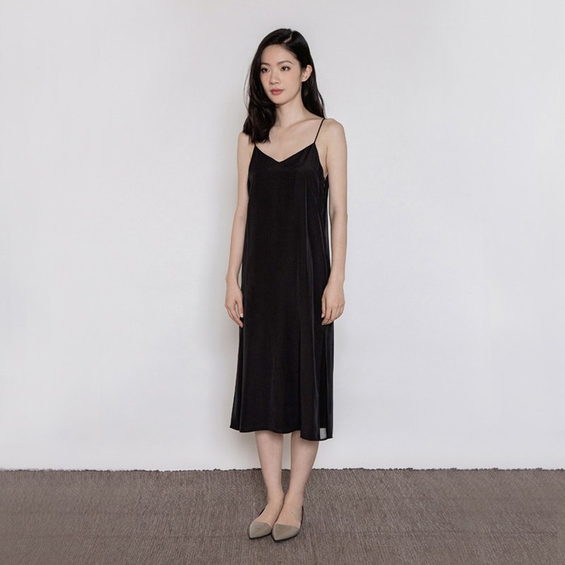 美好時光細肩帶洋裝 One Fine Day Slip Dress - 洋裝/連身裙 - 其他人造纖維 多色